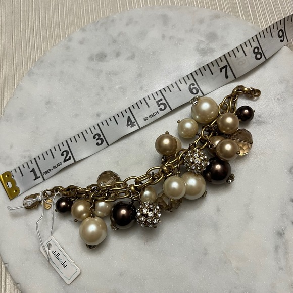 Stella & Dot Pearl Bracelet Cluster Charm Antique Gold Tone Chunky New Jewelry - Picture 3 of 5
